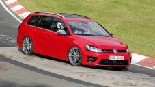 Golf R комби изглежда готов