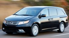 Honda изтегля над 600 000 коли заради повреди