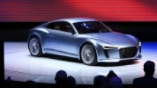 Подробности за Audi e-tron
