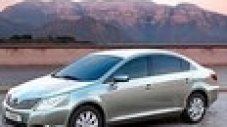 Toyota готви новия Avensis