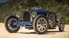 Какво е да караш ултра рядкото Bugatti Type 35? (ВИДЕО)