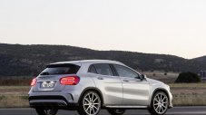 Mercedes-Benz разкри GLA 45 AMG