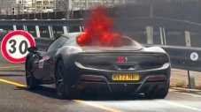 Три Ferrari-та катастрофираха още в първия ден на демонстрационно рали
