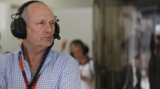 Ще загуби ли Рон Денис битката за McLaren?