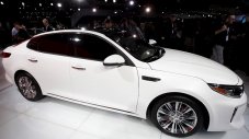 Kia показа изцяло новата Optima