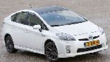 Toyota пуска спортен пакет за Prius 