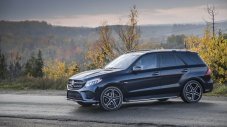 Mercedes-Benz изтегля над 12 000 автомобила в сервизите си