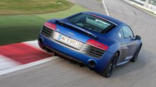 Новото Audi R8 минава на карбонова диета