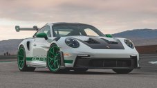 Porsche почете легендата Carrera RS
