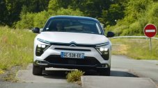 Citroen показа как работи новото активно окачване на C5 X