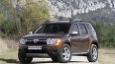 Първи снимки от интериора на Dacia Duster