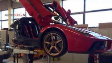 Ferrari прибира всички LaFerrari за ремонт