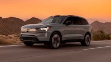 Volvo EX90 може да счупи телефона ви, ако го снимате