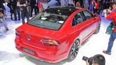 VW представи спортно купе с 4 врати