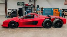 Уникално Ferrari Testarossa с 6 колела предизвика скандал