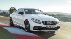Най-бързият Mercedes C-Class също става хибрид