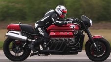 Мотоциклет с двигател на Viper счупи рекорд за скорост