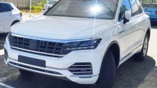 Хванаха новия VW Touareg без камуфлаж