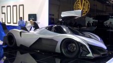 Дубайската суперкола вдига 560 км/час