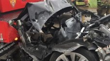 Поредна Tesla Model S на автопилот катастрофира тежко 