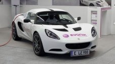 Lotus пуска най-лекия електромобил