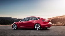 Tesla иска още пари от кандидатите за Model 3