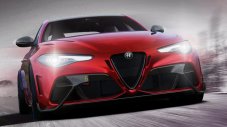 Пилот от F1 прави последните настройки на  Alfa Romeo Giulia GTA 