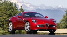 Alfa Romeo обеща нова суперкола на 30 август