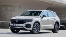 Вижте как VW Touareg R ускорява като суперкола