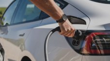Големият проблем на електромобилите си остава високата им цена