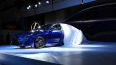 Lexus GS F е с над 130 кг. по-лек от конкурентите
