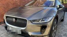 Ужас на Острова! Jaguar I-Pace отвличат шофьорите си