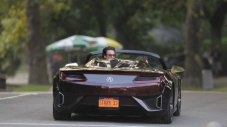 Снимки на филм разкриха роудстъра Acura NSX