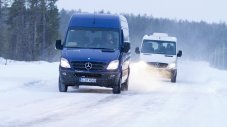 Mercedes-Benz тества Sprinter при - 30 градуса