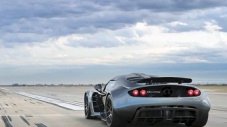 Hennessey Venom GT доказа рекордните си възможности (Видео)