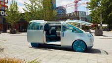 Mini построи необичаен и високо технологичен миниван