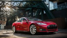 Tesla разработва амфибия