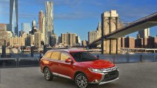 Новият Mitsubishi Outlander дебютира в Ню Йорк
