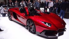 Уникалният роудстър Aventador J