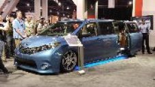 Toyota превърна Sienna в Swagger Wagon