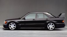Mercedes отбелязва 25-годишнината на 190 E Evo II