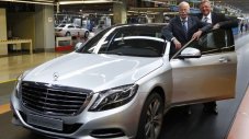 Daimler инвестира 1 млрд. евро в най-големия си завод