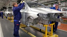 Mercedes съкращава времето за производство