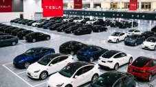Tesla с ултиматум към клиенти, които бавят покупката си