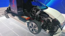 Как изглежда новият Nissan Leaf в разрез