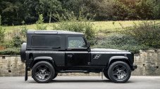 Kahn Design преобрази Land Rover Defender