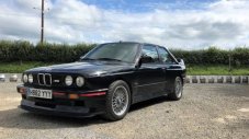 Колко струва BMW E30 M3 Sport Evolution на 250 000 км?