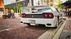 Фалшиво Ferrari F50 направи за смях американци