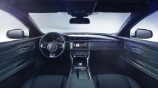Първи снимки на новото поколение Jaguar XF