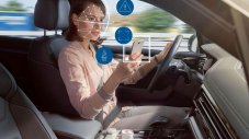 Bosh разкри как ще пази шофьорите от смартфона